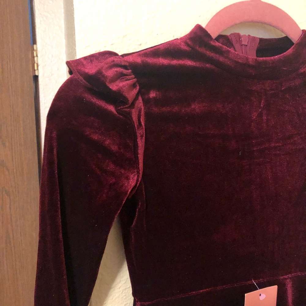Ivy City Co girls maroon velvet dress - Picture 3 of 5